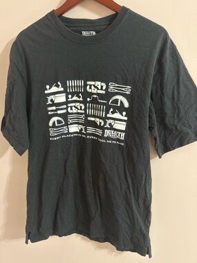 Duluth Trading Co Black Short-Sleeve Tool Graphic Tee